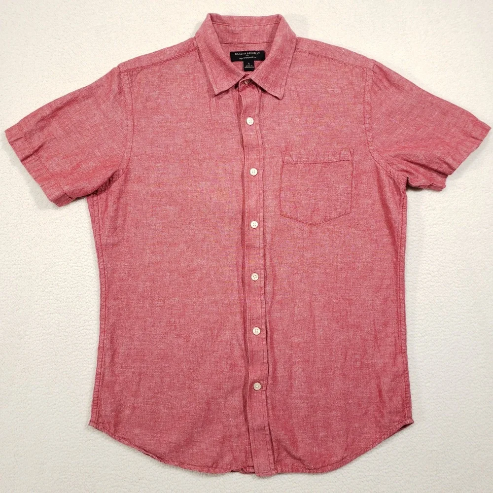 Banana Republic Linen Button Up Shirt Mens Small Red Short Sleeve Standard Fit